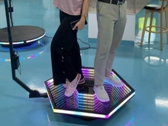 Selfie che gira la piattaforma automatica 360 di Selfie per la festa nuziale di compleanno