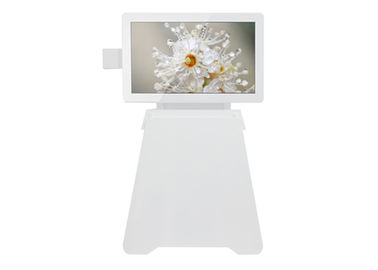 Pavimento che sta l'esposizione LCD del contrassegno di Digital di pubblicità di multi tocco con la macchina fotografica di FHD per il Pics preso