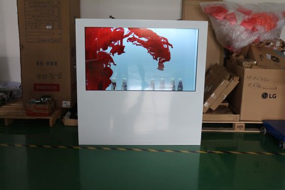 WiFi Bluetooth Connettività USB Segnaletica Digitale Multi-Touch Offrendo un Rapporto di Contrasto Migliorato di 5000:1 e un Tempo di Risposta al Tocco di 6 Ms per il Coinvolgimento dell'Utente