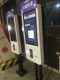 Terminale a 32 pollici del chiosco di attività bancarie di self service di Nfc chiosco del touch screen di Ture Falt Pcap di 10 punti