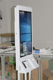 Terminale a 32 pollici del chiosco di attività bancarie di self service di Nfc chiosco del touch screen di Ture Falt Pcap di 10 punti
