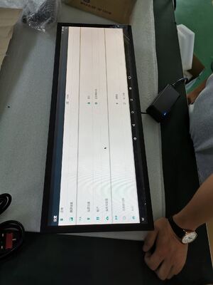 1920 X 1080 Risoluzione Multi Touch Digital Signage con 2GB RAM 8GB ROM 400 Cd m2 Luminosità ideale per ambienti commerciali e aziendali